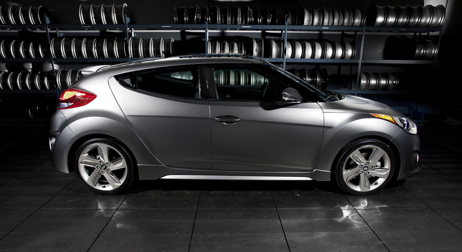 Hyundai Veloster 1.6 T-GDi Style Turbo Automatic Hyundai Veloster 1.6 T-GDi Style Turbo Automatic