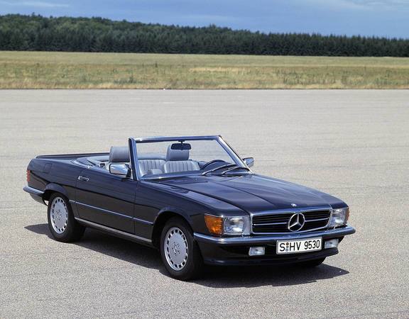 Mercedes-Benz 560 SL Automatic Mercedes-Benz 560 SL Automatic