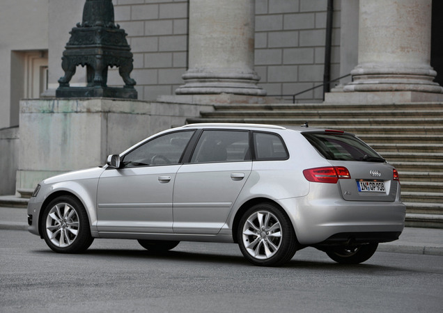 Audi A3 Sportback 2.0 TDI Attraction Audi A3 Sportback 2.0 TDI Attraction