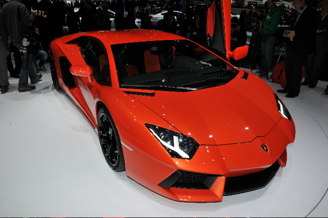 Lamborghini Aventador LP 700-4 Lamborghini Aventador LP 700-4