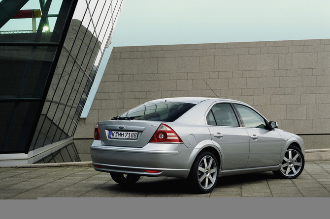 Ford Mondeo 1.8 SCi Ford Mondeo 1.8 SCi