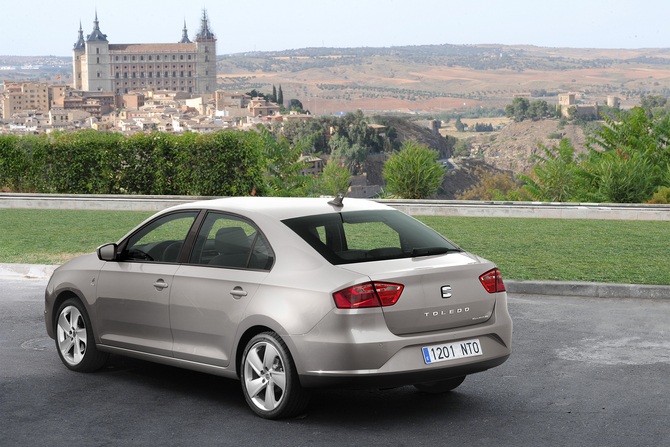 Seat Toledo 1.6 TDI CR Style DSG Seat Toledo 1.6 TDI CR Style DSG