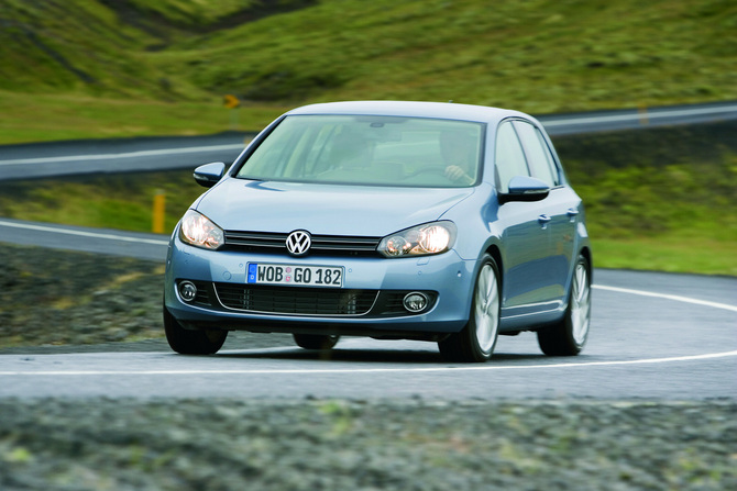 Volkswagen Golf VI 2.0I TDI 110cv DPF Trendline Volkswagen Golf VI 2.0I TDI 110cv DPF Trendline