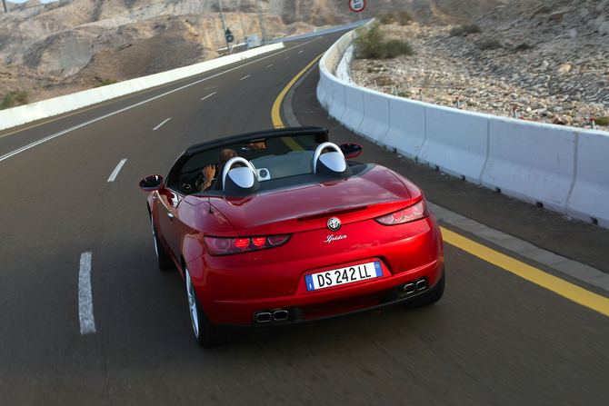 Alfa Romeo Spider 3.2 JTS V6 Alfa Romeo Spider 3.2 JTS V6