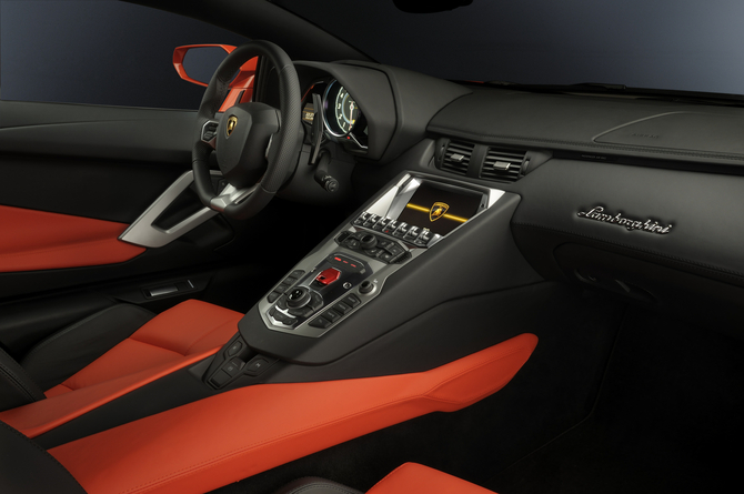 Lamborghini Aventador LP 700-4 Lamborghini Aventador LP 700-4
