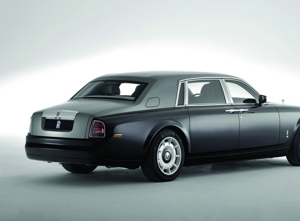 Rolls-Royce Phantom LWB Rolls-Royce Phantom LWB