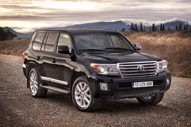 Toyota Land Cruiser V8 4x4 4.5 D-4D Toyota Land Cruiser V8 4x4 4.5 D-4D