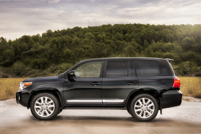 Toyota Land Cruiser V8 4x4 4.5 D-4D Toyota Land Cruiser V8 4x4 4.5 D-4D
