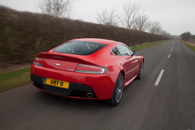 Aston Martin V8 Vantage Coupe Aston Martin V8 Vantage Coupe