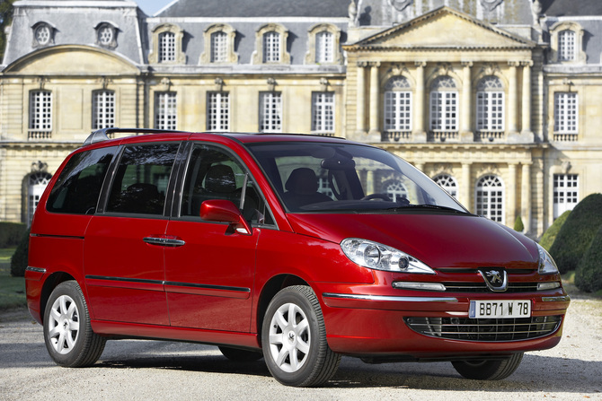 Peugeot 807 Executive 2.0 HDi 163 CVM6 Peugeot 807 Executive 2.0 HDi 163 CVM6