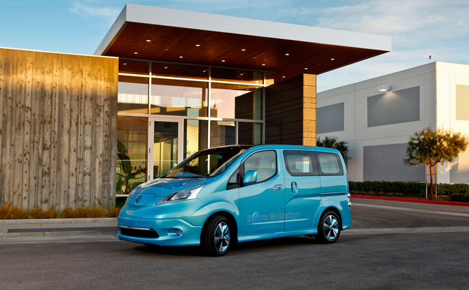 Nissan E-NV2000 Shows Concept for Future Electric Minivan Nissan E-NV2000 Shows Concept for Future Electric Minivan