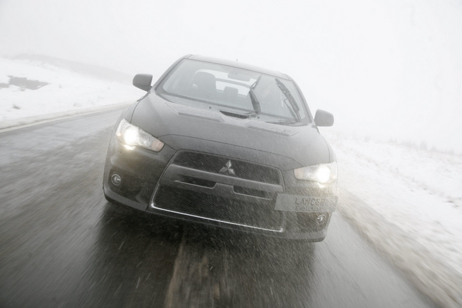 Mitsubishi Evo Saloon 2.0T FQ-300 GSR Mitsubishi Evo Saloon 2.0T FQ-300 GSR