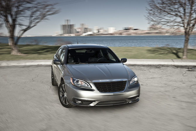 Chrysler 200 S Chrysler 200 S