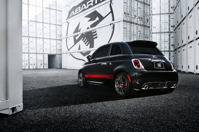 Fiat unleash Abarth 500 on the American public Fiat unleash Abarth 500 on the American public