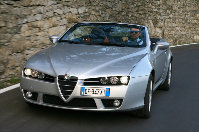 Alfa Romeo Spider 2.4 JTDm 210cv Alfa Romeo Spider 2.4 JTDm 210cv