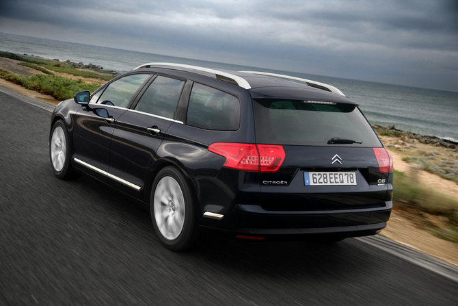 Citroën C5 Tourer 2.0HDI FAP VTR + Citroën C5 Tourer 2.0HDI FAP VTR +