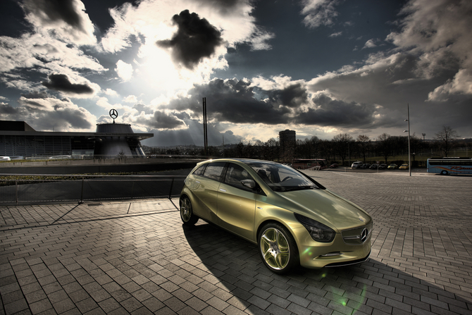 Mercedes-Benz BlueZERO E-CELL Mercedes-Benz BlueZERO E-CELL