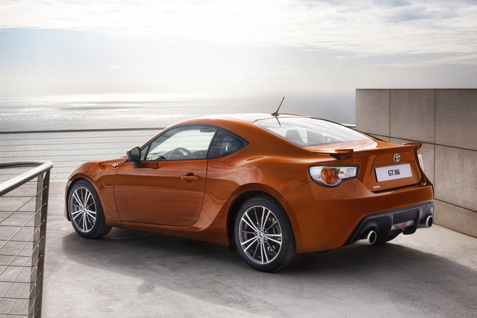 GT86 híbrido vai usar o mesmo sistema do Yaris e do Prius GT86 híbrido vai usar o mesmo sistema do Yaris e do Prius