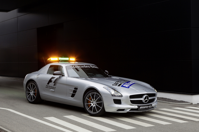 Mercedes Fields SLS AMG and C63 AMG Estate as F1 Safety Cars Mercedes Fields SLS AMG and C63 AMG Estate as F1 Safety Cars
