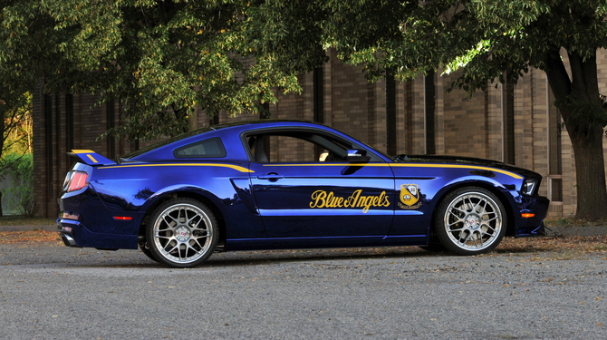 Special Mustang GT Blue Angels earns $400.000 for EAA’s Young Eagles organisation Special Mustang GT Blue Angels earns $400.000 for EAA’s Young Eagles organisation