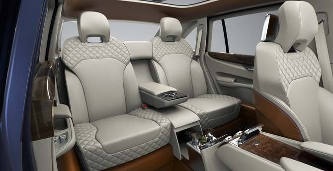 Bentley EXP 9 F SUV Brings Uber-Luxury to SUV Bentley EXP 9 F SUV Brings Uber-Luxury to SUV