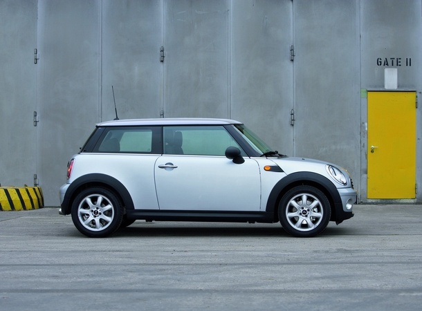 MINI (BMW) One MINI (BMW) One