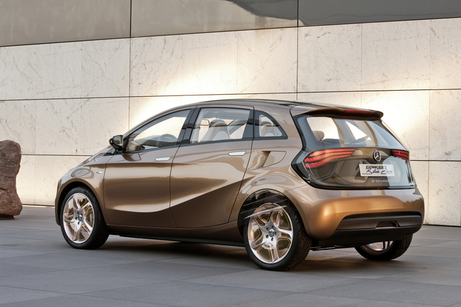 Mercedes-Benz BlueZERO E-CELL Plus Mercedes-Benz BlueZERO E-CELL Plus
