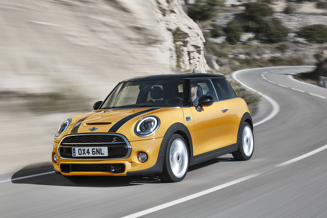 MINI (BMW) Cooper S Automatic MINI (BMW) Cooper S Automatic
