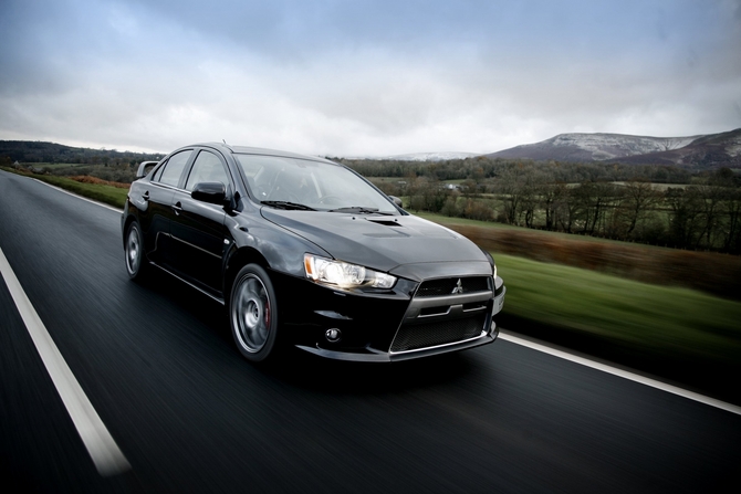 Mitsubishi Evo Saloon 2.0T FQ-330 GSR Mitsubishi Evo Saloon 2.0T FQ-330 GSR