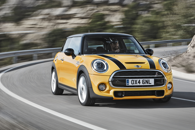 MINI (BMW) Cooper S Automatic MINI (BMW) Cooper S Automatic