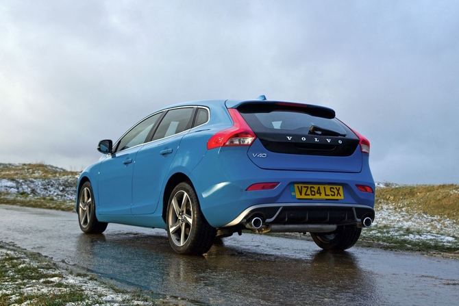 Volvo V40 T4 R-Design Summum Volvo V40 T4 R-Design Summum