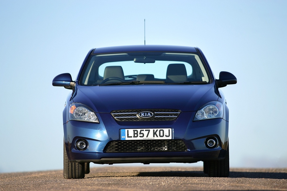 Kia cee'd S coupe 1.6 CRDi 115cv TX (09)