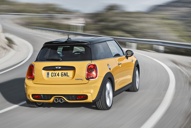 MINI (BMW) Cooper S Automatic MINI (BMW) Cooper S Automatic