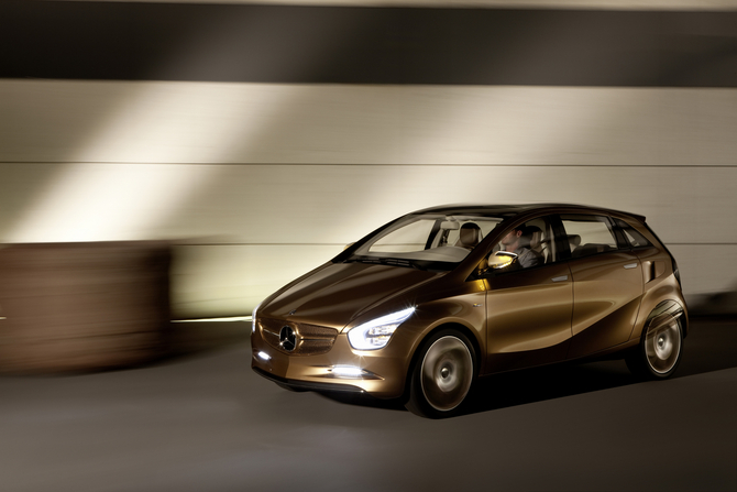 Mercedes-Benz BlueZERO E-CELL Plus Mercedes-Benz BlueZERO E-CELL Plus