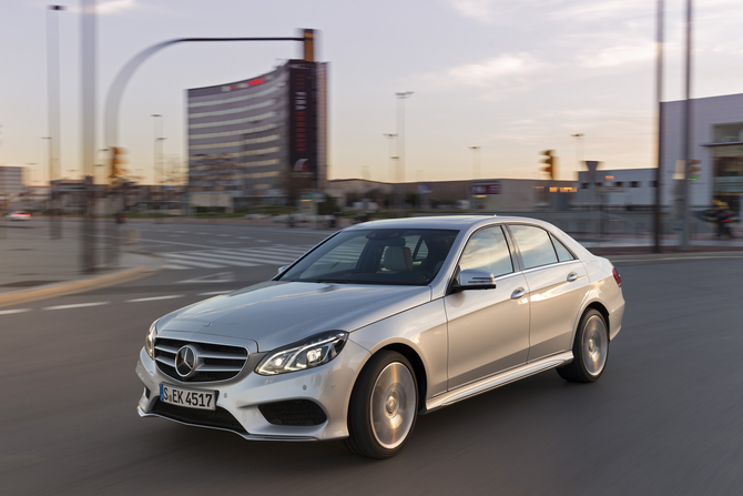 Mercedes-Benz E 400 Mercedes-Benz E 400