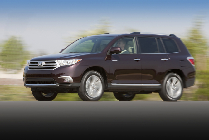 Toyota Highlander SE 4X2 I4 Toyota Highlander SE 4X2 I4