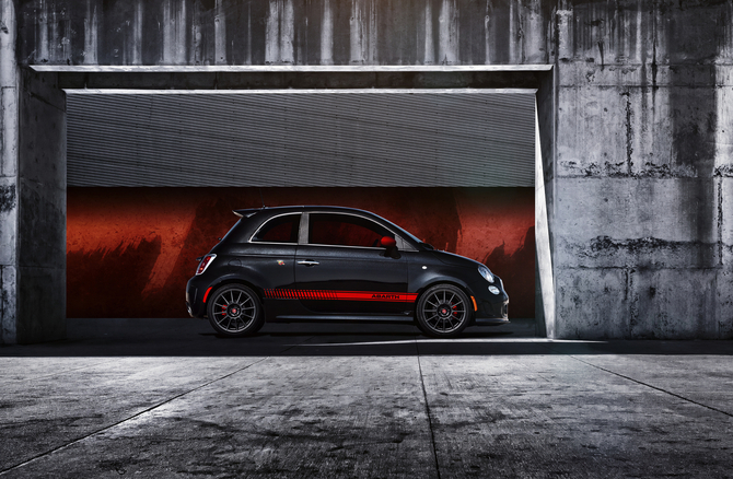 Fiat unleash Abarth 500 on the American public Fiat unleash Abarth 500 on the American public