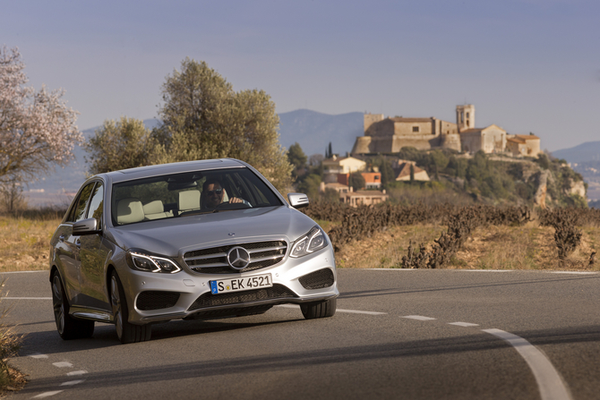 Mercedes-Benz E 350 BlueTEC 4Matic Mercedes-Benz E 350 BlueTEC 4Matic