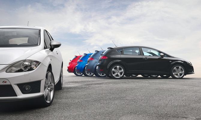 Seat Adds Spicy Leon FR+ with Bigger Engine to Leon Line-up, Cupra R Upgraded Seat Adds Spicy Leon FR+ with Bigger Engine to Leon Line-up, Cupra R Upgraded