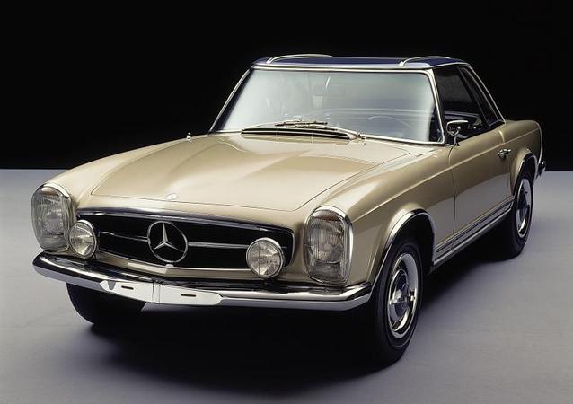 Mercedes-Benz 230 SL Mercedes-Benz 230 SL