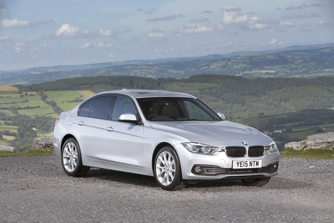 BMW 330i xDrive BMW 330i xDrive