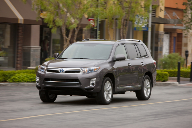 Toyota Highlander Hybrid Base 4X4 Toyota Highlander Hybrid Base 4X4