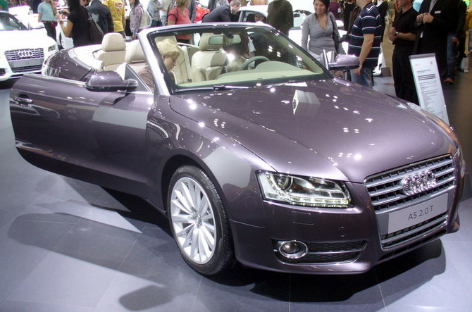 Audi A5 Cabriolet 2.0 TFSI quattro S-Tronic Audi A5 Cabriolet 2.0 TFSI quattro S-Tronic