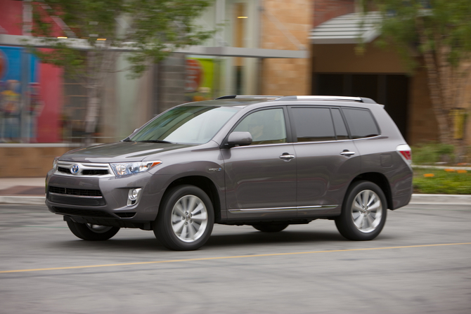 Toyota Highlander Hybrid Base 4X4 Toyota Highlander Hybrid Base 4X4
