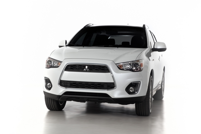 Mitsubishi Outlander Sport SE AWD Mitsubishi Outlander Sport SE AWD