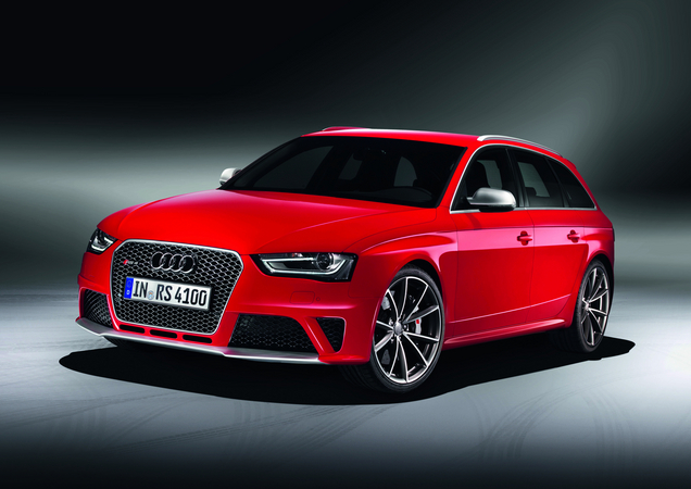 Audi RS4 Avant combina dinâmica e versatilidade Audi RS4 Avant combina dinâmica e versatilidade