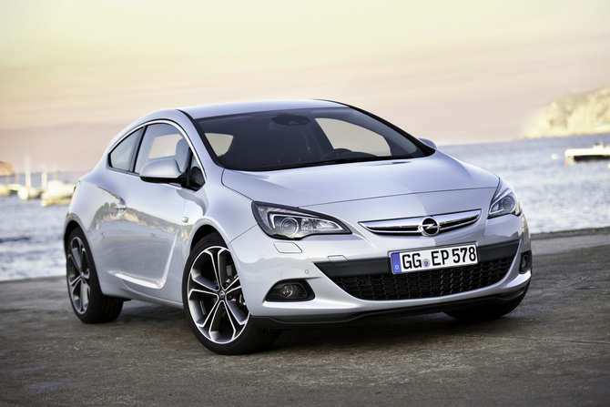 Opel Astra GTC 1.7 CDTI Start/Stop Opel Astra GTC 1.7 CDTI Start/Stop