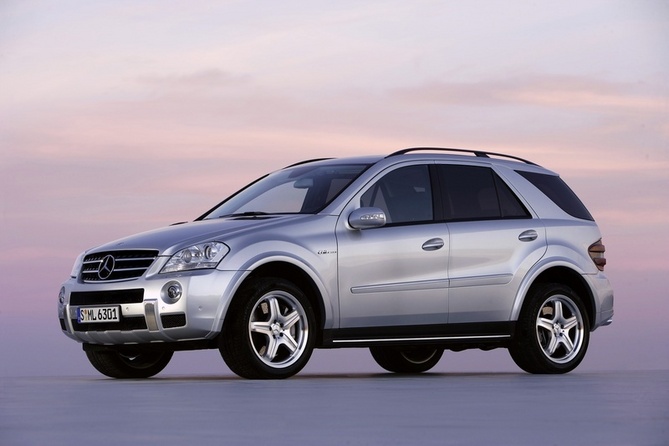Mercedes-Benz ML 63 AMG Mercedes-Benz ML 63 AMG