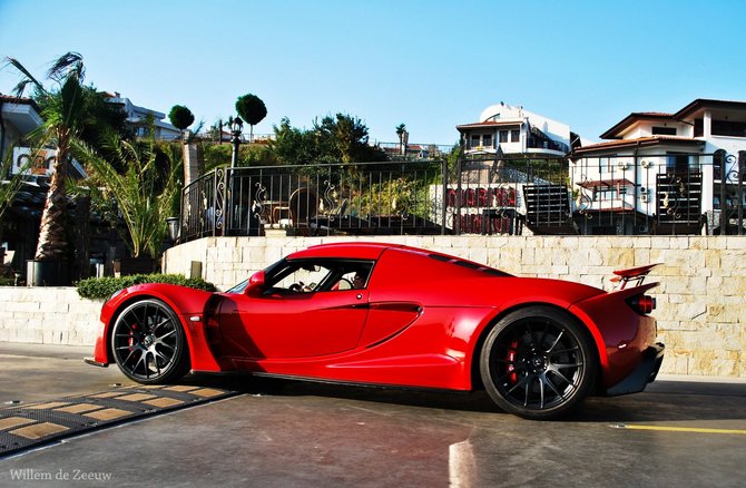 Autoviva's Facebook Avatar Photo Contest - August 2011 Autoviva's Facebook Avatar Photo Contest - August 2011