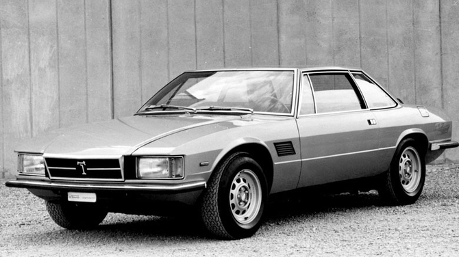In the 80s, De Tomaso created the Longchamp with a front-mounted Ford V8 In the 80s, De Tomaso created the Longchamp with a front-mounted Ford V8